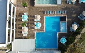 Golden Hotel